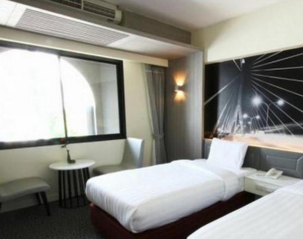 Hotel Papa Bangkok Siriraj Номер фото